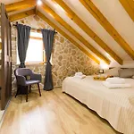 Vikendica House With A Parking Space Humac, Hvar - 8805 Jelsa (Hvar)
