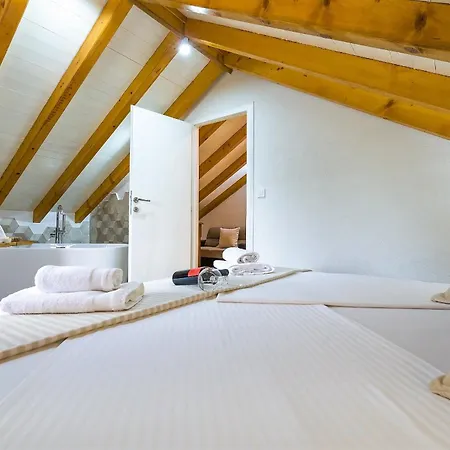 Feriehus House With A Parking Space Humac, Hvar - 8805 Jelsa (Hvar)